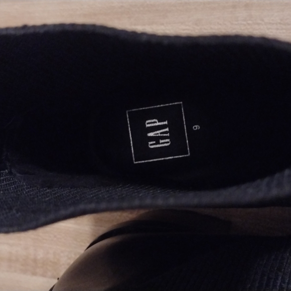 NWOB GAP leather and material boots - Picture 5 of 5